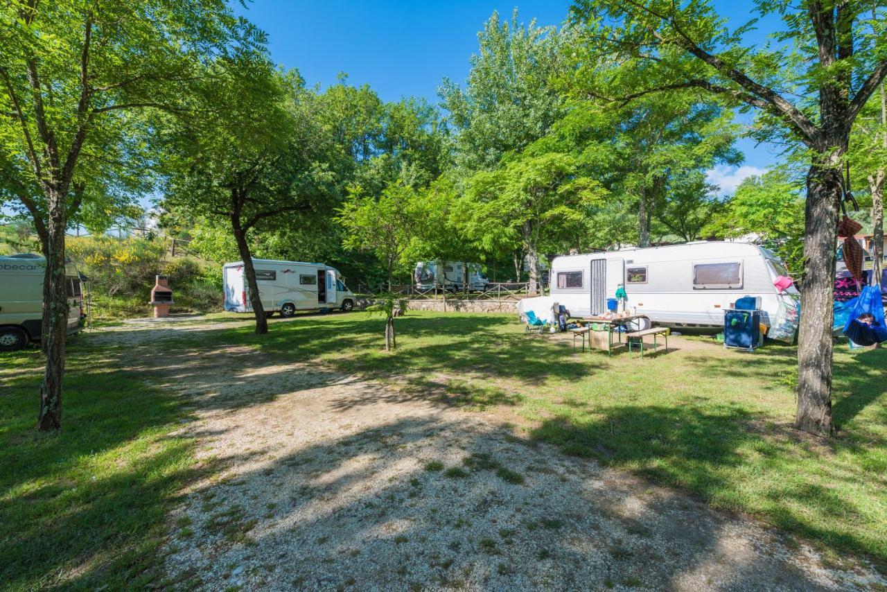 Camping Village Il Poggetto Troghi Exterior photo