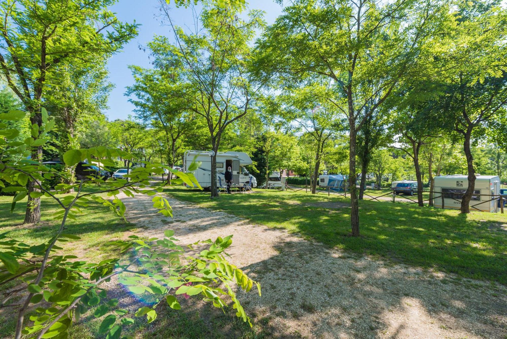 Camping Village Il Poggetto Troghi Exterior photo
