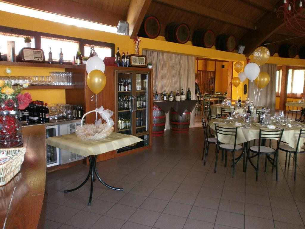 Camping Village Il Poggetto Troghi Exterior photo