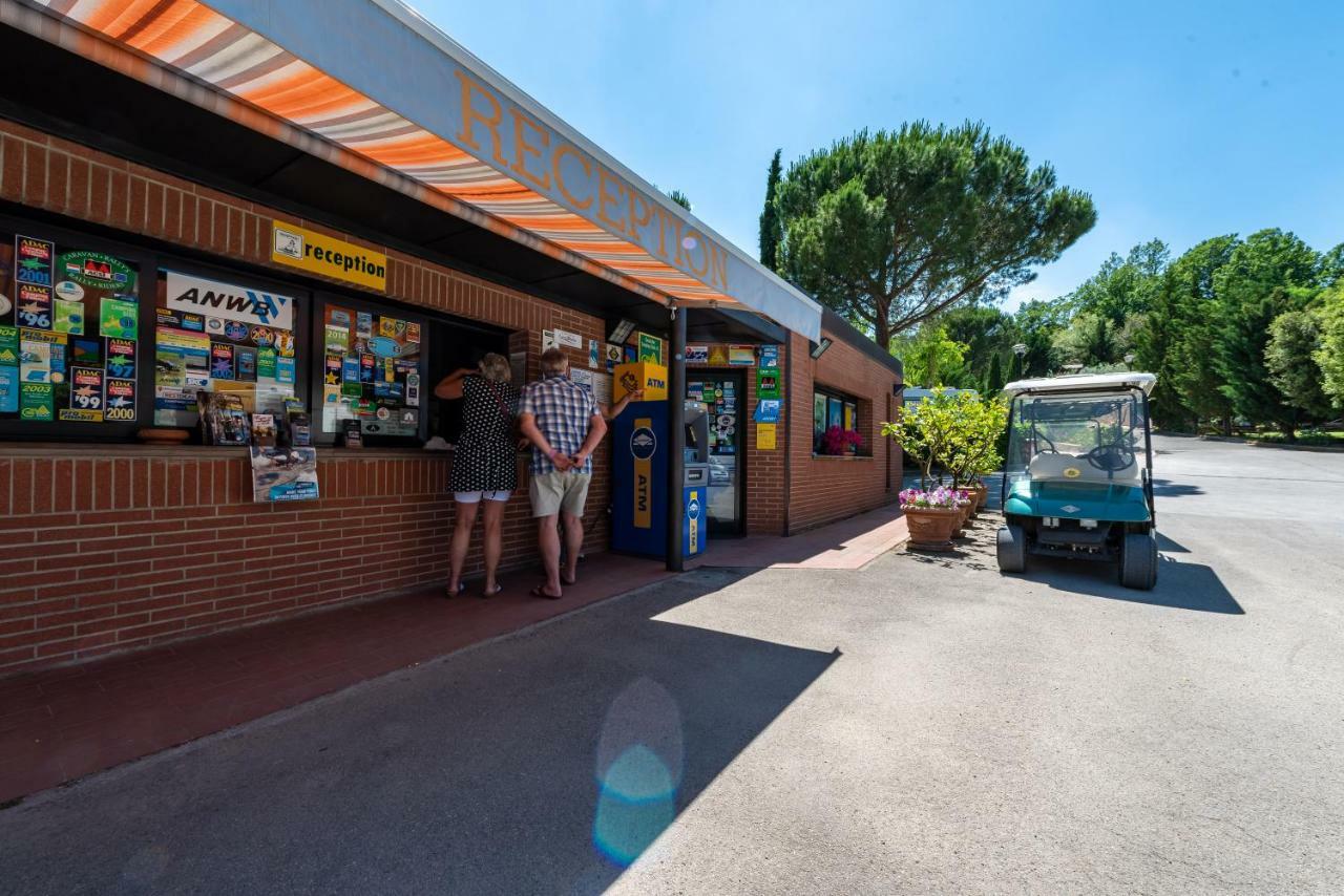 Camping Village Il Poggetto Troghi Exterior photo